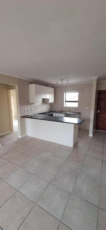 To Let 2 Bedroom Property for Rent in Guldenland Western Cape